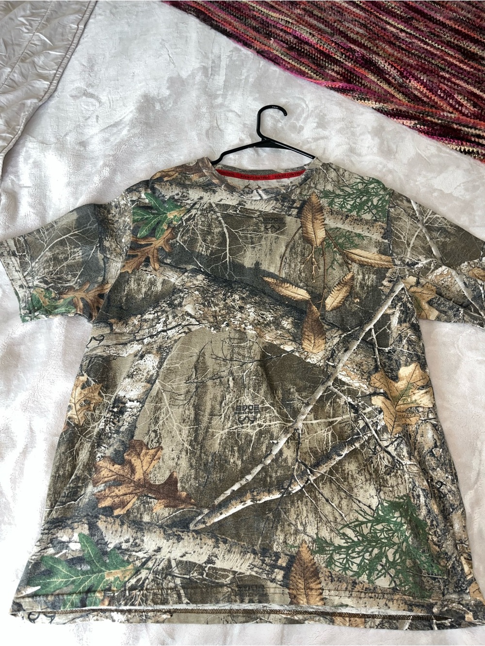 Realtree Men's Short Sleeve Camo Tee in Green and Brown